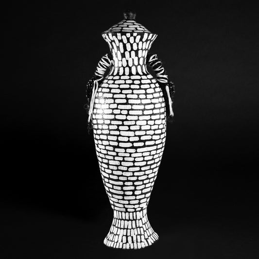 Atlas Echo Vase