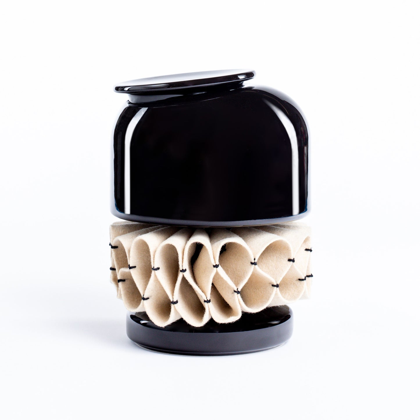 Bonbonniere, Black