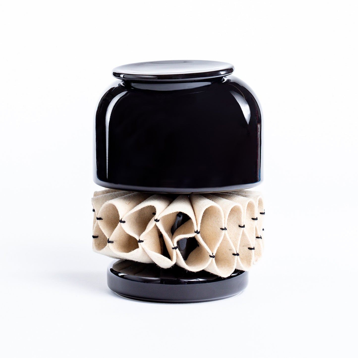 Bonbonniere, Black