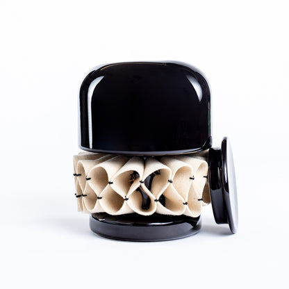 Bonbonniere, Black